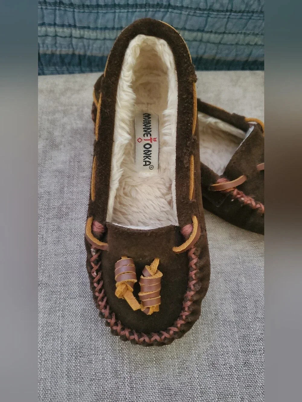 Minnetonka Kid's Cassie Slippers